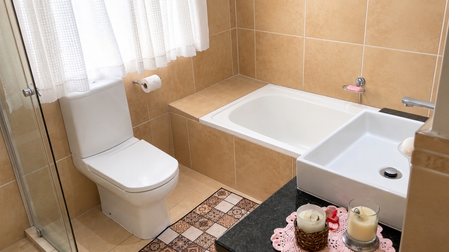 3 Bedroom Property for Sale in Kingswood Golf Estate Western Cape